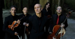 Peppe-servillo-e-solis-string-quartet-in-concerto-grotte-di-castellana-Presentimento