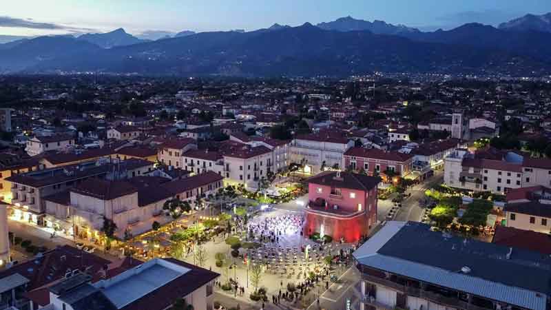 “CinemaDaMare” a Forte dei Marmi.