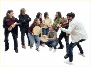 “Come in Cielo, Così in Strada”: La Musica Grika a Roma.